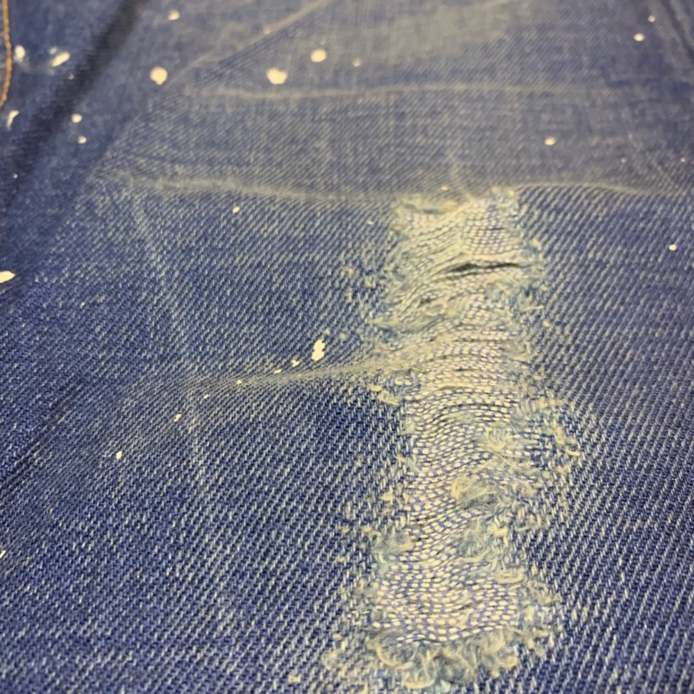 Guess Tapered Crop Jeans - Picture 2 of 6